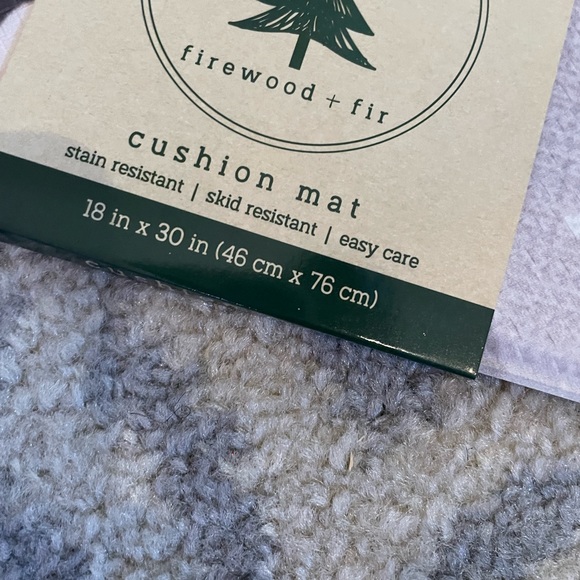 ⚡️ FLASH - Gnomes gray happy holidays mat - Picture 4 of 8